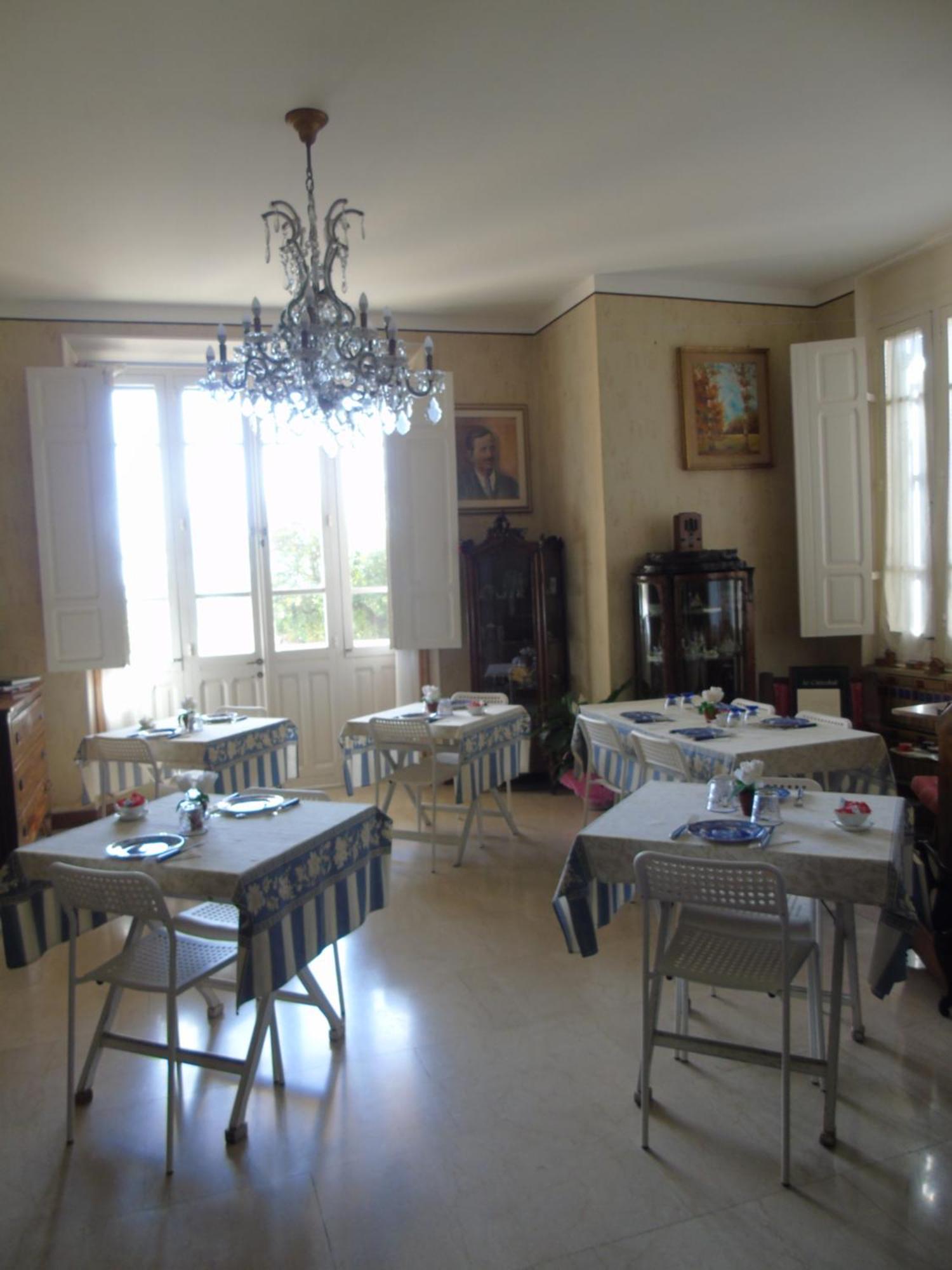 Villino Vanzetti 1930 Cagliari Eksteriør billede